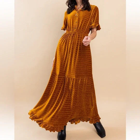 30 Fabulous Textured Velvet Tiered Maxi Dress - Picture 2 of 6